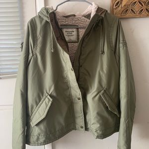 Shearling lines green jacket